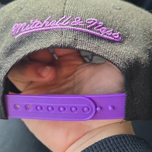 Mitchell & Ness Toronto RAPTORS NBA cap - Picture 3 of 5